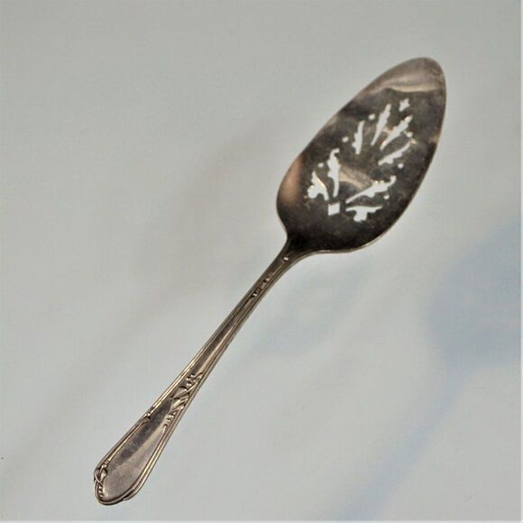 Wm A Rogers A1 Plus Pierced Pie Server Oneida 1936 Meadowbrook Silverplate - Picture 4 of 9